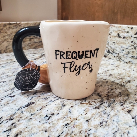 Fun Frequent Flyer Mug-NWT - Picture 1 of 6